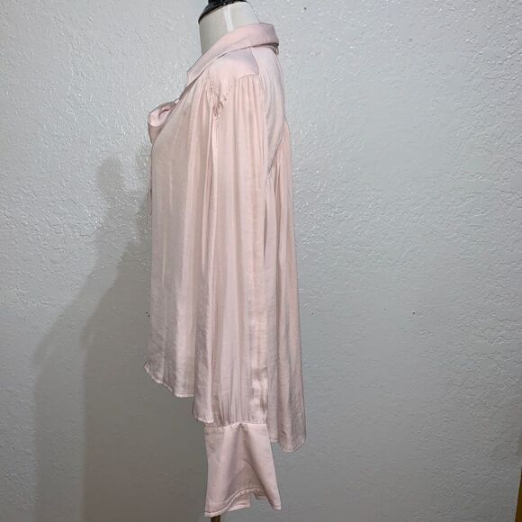 Démodé Marché Blush Long Sleeve Button Blouse - Picture 7 of 8